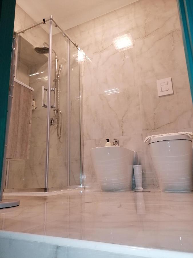 Casacasetta Suite Appartamento Indipendente Taranto Exterior foto